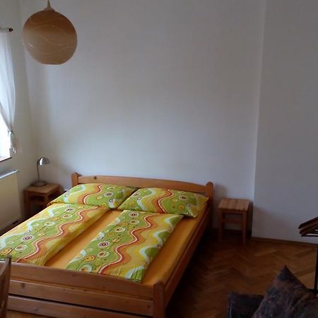 Apartmany 弗尔赫拉比 外观 照片